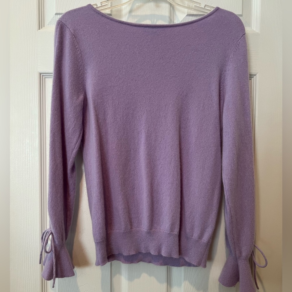 NWOT Antonio Melani size medium lavender cashmere sweater
